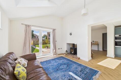 OPEN PLAN LIVING KITCHEN