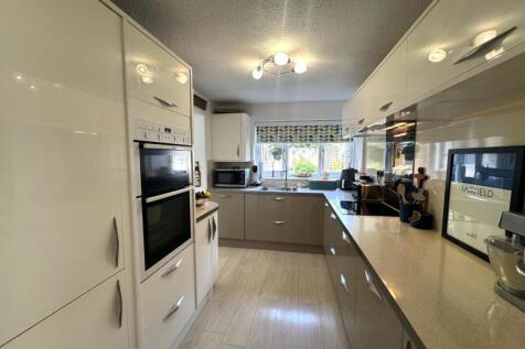 WhatsApp Image 2025-05-01 at 15.34.43_6dc6c6f0.jpg