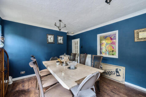 1303694-38-684730...