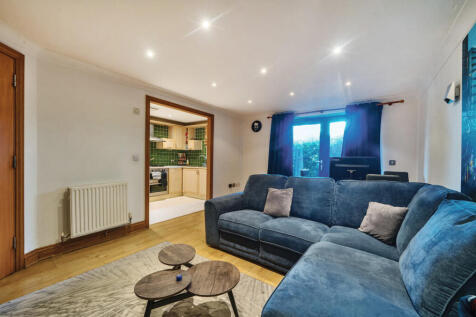 1316374-17-686678...