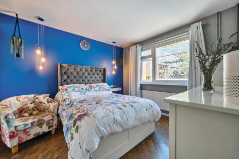 1327904-18-6877c1...