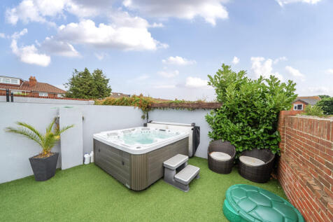 1336213-9-6894d6c...