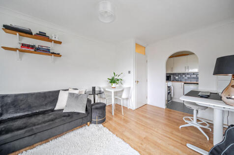 1385669-3-692d781...