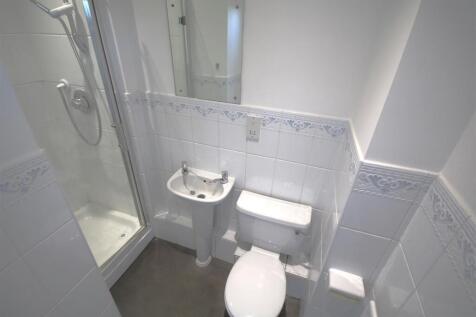 En Suite Shower Room.JPG