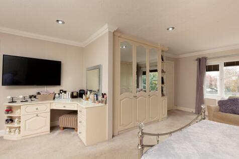 Master Dressing Room Area