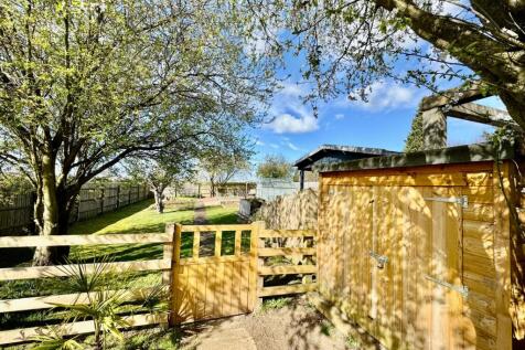 Gate to Entertainment Garden 