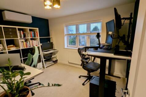 Bedroom Four / Home Office 