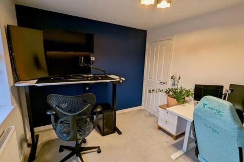 Bedroom Four / Home Office 