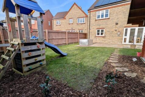 Play Activity &amp; Garden 