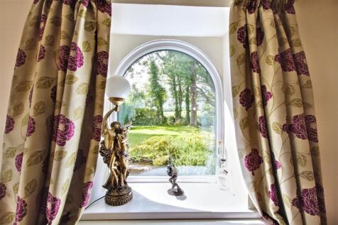 dining room arch window