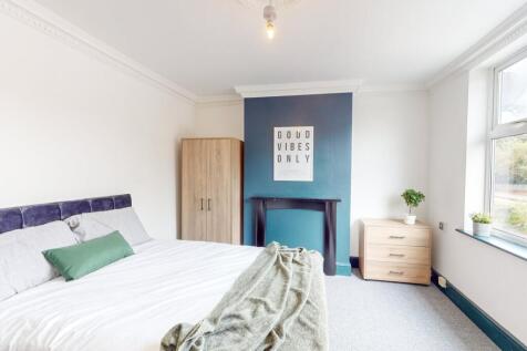 Student Digs - Kirby