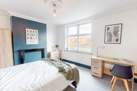 Student Digs - Kirby