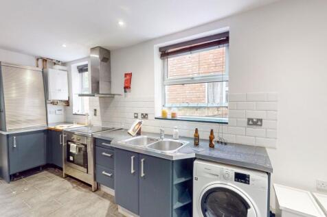 Student Digs - Kirby