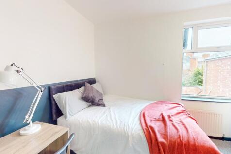 Student Digs - Kirby