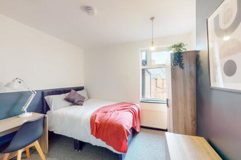 Student Digs - Kirby