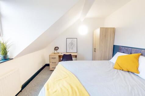 Student Digs - Kirby