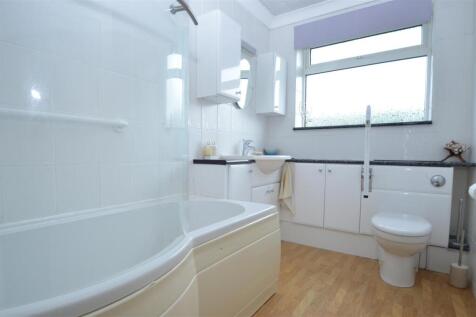 Ground Floor Bathroom