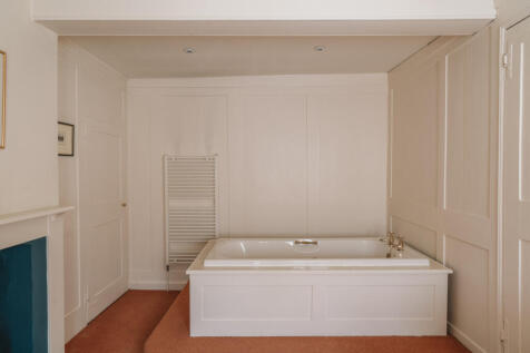 223887 - HighStreetWatlington_HighRes-46.jpg