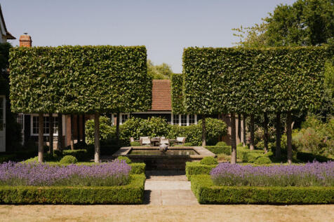 296630 - Lower Dairy House, Nayland-51.jpg