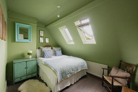 290167 - The Old School, White Colne-8.jpg