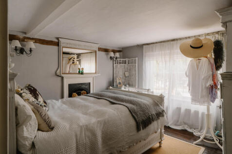 318895 - East Cross_High Res-72.jpg