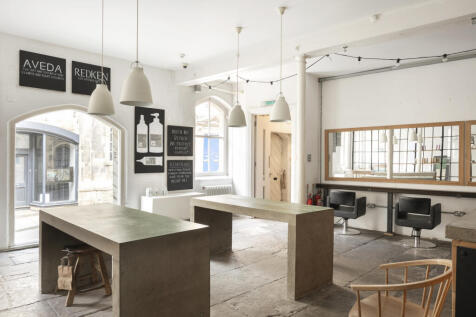 263058 - 25 Silver Street ph7a copy.jpg