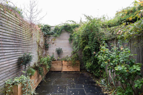 320271 - 8KentHouseRoad_HighRes-37.jpg