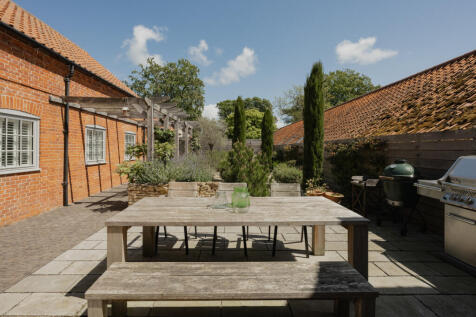 287938 - Coach House, Manor Farm, Brancaster-32...