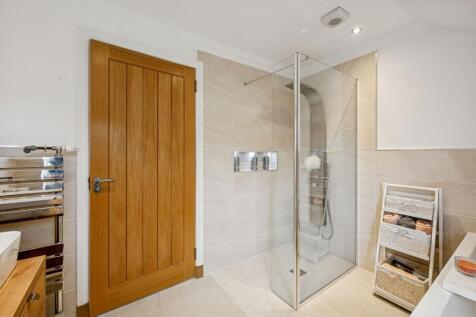 Four Piece Family Bathroom