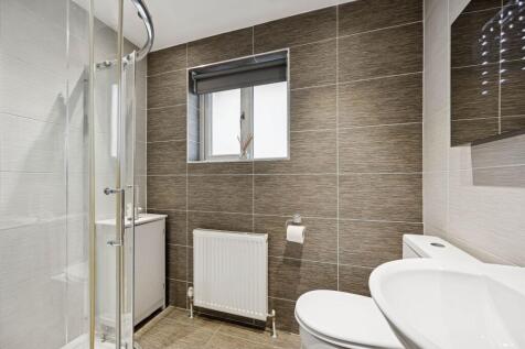 Bedroom Two En-Suite