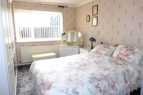 29 scalwell bed one.JPG