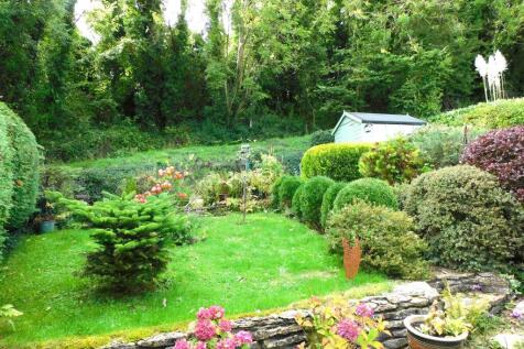 10 WA rear garden.JPG