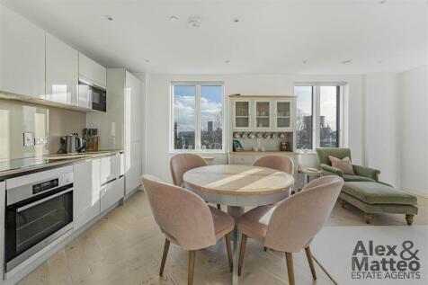 Holly Tree Apartments