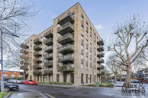 Holly Tree Apartments