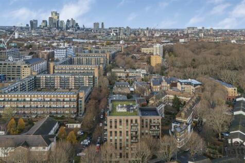 Holly Tree Apartments