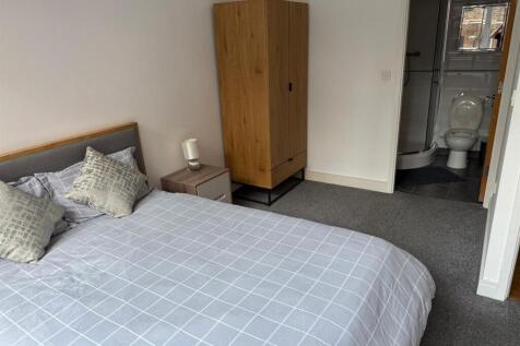 Piccadilly Lofts, Dale Street - 10.jpeg