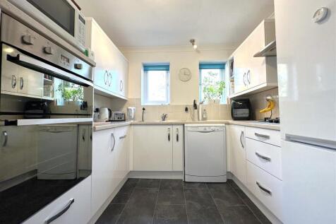 Stylish Modern Kitchen 290