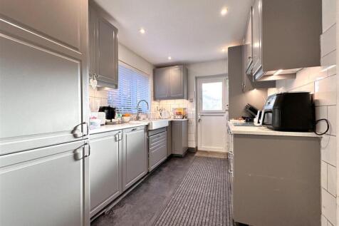 Modern Fitted Kitchen 865