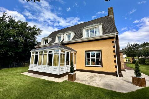Sunroom QV.jpg