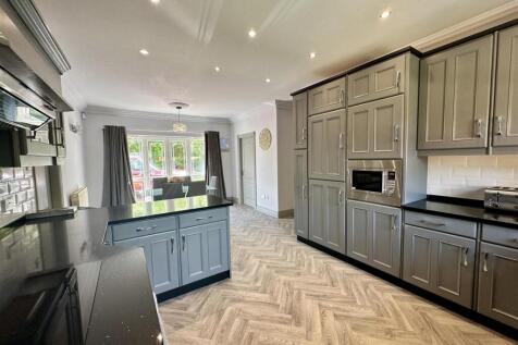 Kitchen to Diner QV.jpg