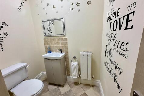 Guest Toilet.jpg