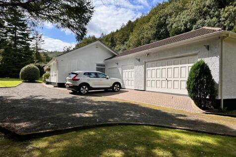 garages.jpg