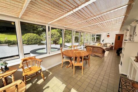 garden room.jpg