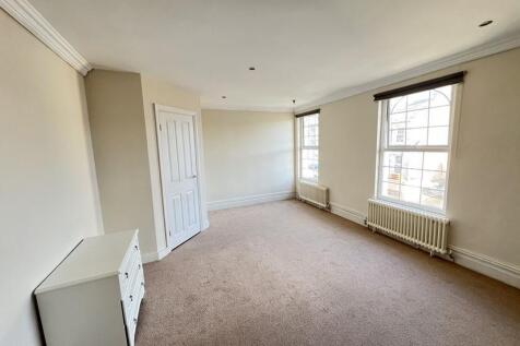 2 Nursery Ave (10).JPG