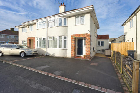4 bed semi-detached house for sale
