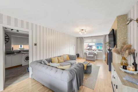 Lounge / Dining Room