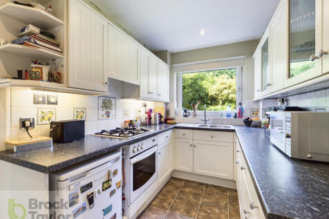 CAM00470P1-PR0038-STILL15