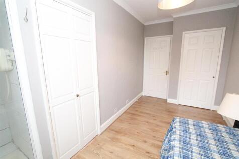 bed 3b.jpg