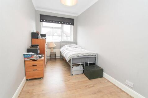 bed 4.jpg