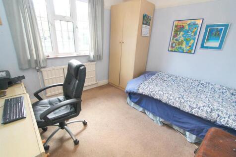 bed 4.jpg